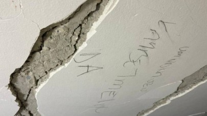 Enkaza umudunuzu kaybetmeyin yazdı, 64 saat sonra kurtarıldı