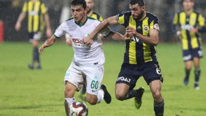 Genç futbolcu Saruhan Bolat enkaz altında kalarak vefat etti