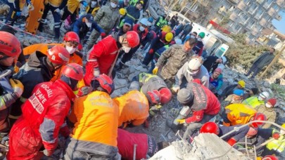 Ahmet Ercandan enkaz altında kalanlar için dehşete düşüren tahmin