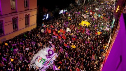 Polisin Taksimde 8 Mart hazırlığı: Bazı sokaklara giriş ve çıkışlar kapatıldı