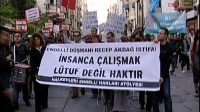 Görme engellilerden Sağlık Bakanı'na tepki