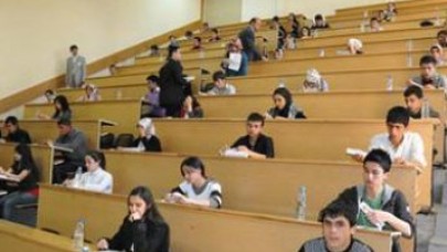 Yine sınav rezaleti