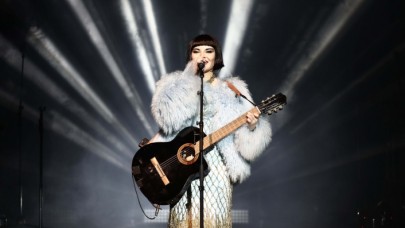 Depremzede çocuklar için konser