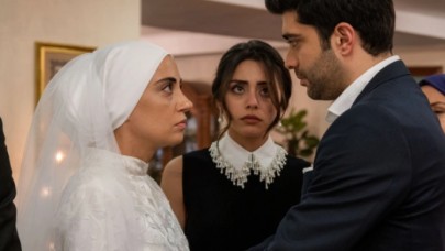 Kızılcık Şerbeti sevenleri sevindiren haber! Ekranlara ne zaman döneceği belli oldu