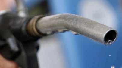 Araç sahiplerine kötü haber: Akaryakıta gece yarısı büyük zam