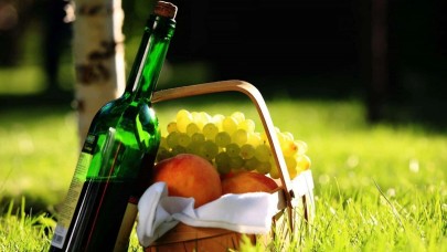 Valilik duyurdu: İstanbul'da açık alanlarda alkollü içki tüketmek yasaklandı!