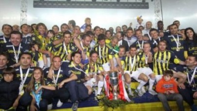 Şampiyon kupasını aldı