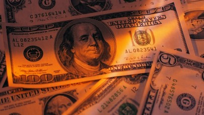 Dolar ve euroda günün ilk rakamları