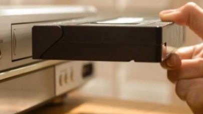 Siyasetçilerin izlenme korkusu