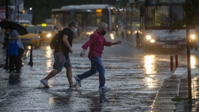 Meteoroloji tek tek uyardı: Sağanak, sel ve su baskını geliyor, tedbirinizi alın!