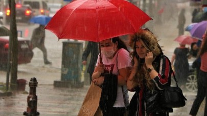Meteoroloji saat verdi: Bu illere sağanak geliyor!