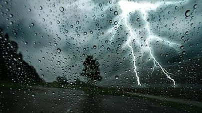 Bu illerde yaşayanlar dikkat! Meteoroloji'den gök gürültülü sağanak uyarısı