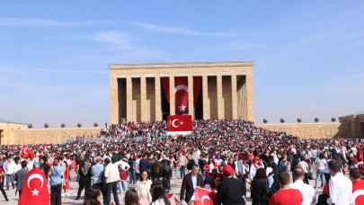 Anıtkabir doldu taştı
