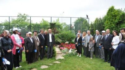 Biribirinden güzel BAHÇELER !