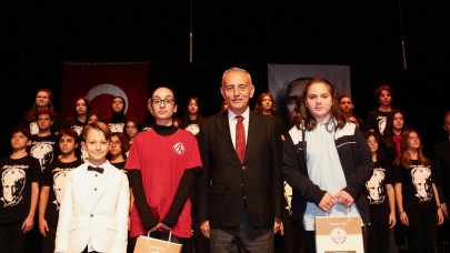 KÜÇÜKÇEKMECE ATASINI UNUTMADI