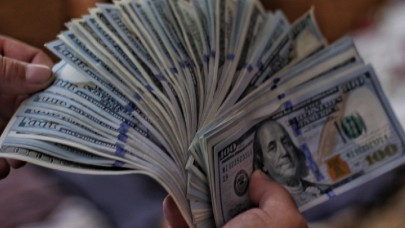 Dolar ve euro haftaya nasıl başladı?