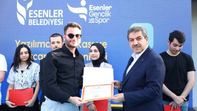 Esenler gençlere rehber oluyor