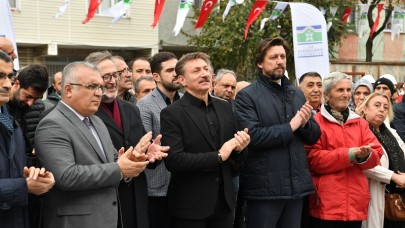 1 değil 2 değil 12 kütüphane!