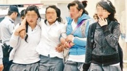 Liseli kızların erkek kavgası