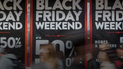 TÜKONFED BAŞKANVEKİLİ ‘BLACK FRİDAY’ İNDİRİMLERİNE KARŞI UYARDI: YALANCI İNDİRİMLERE DİKKAT!