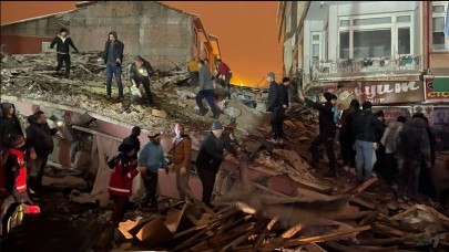 Naci Görür 'ilk kez söylüyorum' diyerek uyardı: '7.4'e kadar çıkabilir'