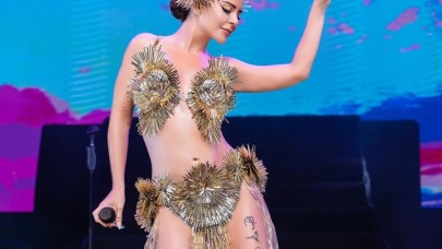 En çok Aşkın Olayım'ı dinledik