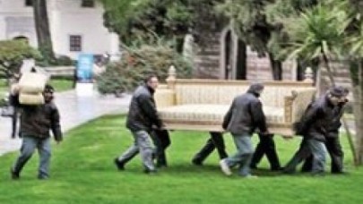 Saraydan 'taht' kaçırma