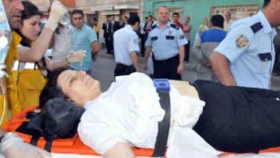 Boşanma davası açan eşine kurşun yağdırdı