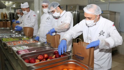 Öğrencilere beslenme çantası