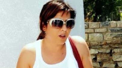 Bir kitap çevirdi...