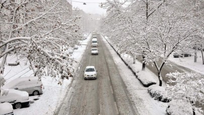 Meteoroloji il il uyardı, tedbirinizi alın: Kar, sağanak, fırtına geliyor!