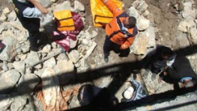 Sivas'ta duvar çöktü: 3 ölü!