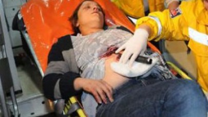 Rambo bıçağıyla yaraladı