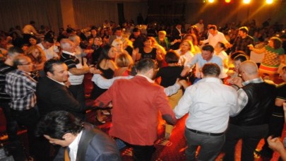 COŞKUN SABAH'TAN NOSTALJİK ESİNTİLER