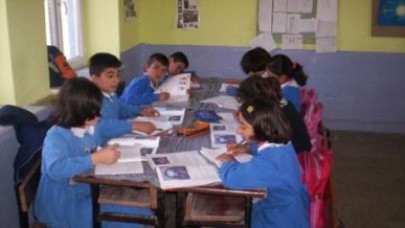 'Kolsuz, askılı ve kısa giyilmeyecek'