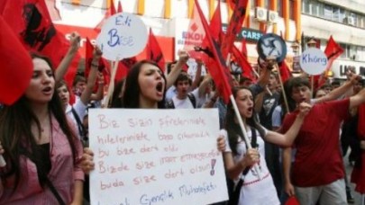 Kadıköy'de liseli eylemi