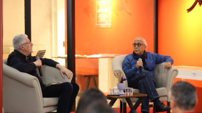 TÜRK ŞİİRİNİN YAŞAYAN EFSANESİ ATAOL BEHRAMOĞLU, KÜÇÜKÇEKMECE’DE