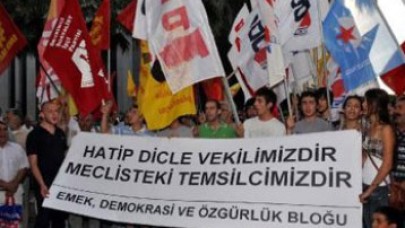 İzmir'de Hatip Dicle protestosu