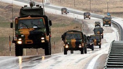 Irak sınırına takviye birlikler