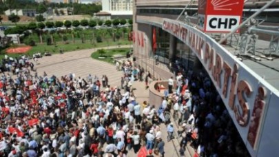 CHP Genel Merkezi'nde Kılıçdaroğlu'na destek gösterisi