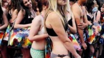 Çıplak gel, bedava giyin