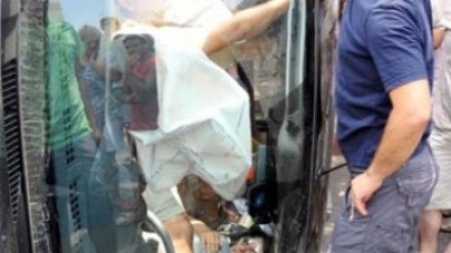 Araçta sıkıştı!