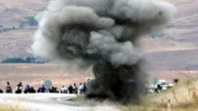 İki ayrı kentte polise bombalı saldırı