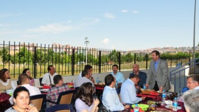 EĞİTİMCİLER KAHVALTIDA BİR ARAYA GELDİ