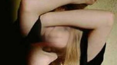 18 yaşındaki kıza tecavüz!