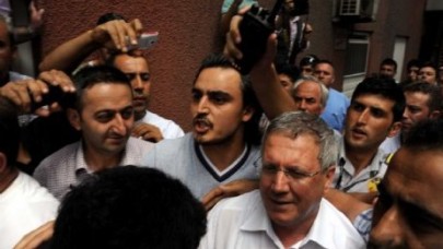 Aziz Yıldırım'ın şekeri fırlamış