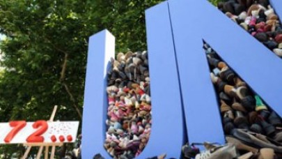 Kullanılmış 8 bin 372 çift ayakkabı ile Srebrenica'ya andılar