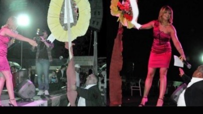 Sanatçıya çiçek yerine çelenk verdi