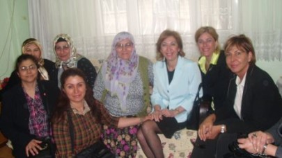 KADINA ŞİDDET UYGULAYANLARIN BİLEKLERİNE DEĞİL BEYİNLERİNE KELEPÇE LAZIM