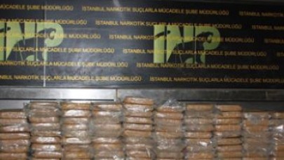 Zehir tacirlerine baskın